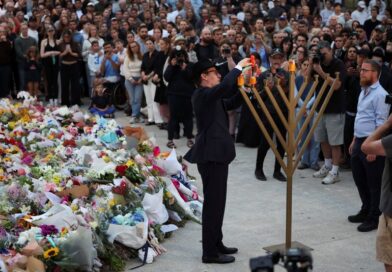 Bondi gunmen were inspired by Islamic State, had travelled to the Philippines, Australia police say