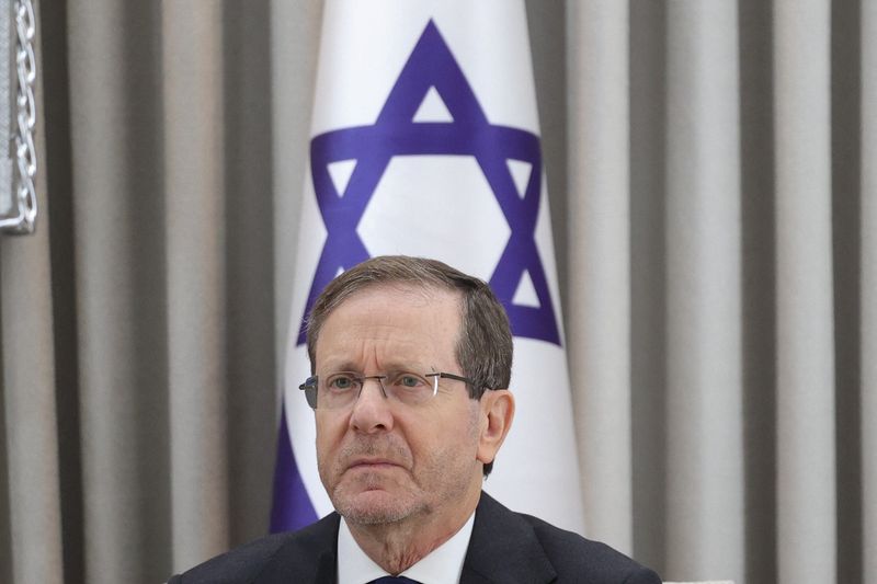 Thousands protest Israeli President Herzog’s visit to Australia